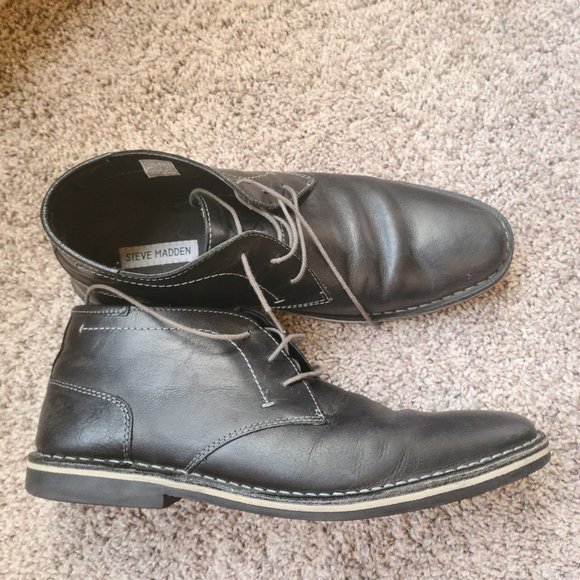 Steve Madden Chukka Boots (Sz 10.5)